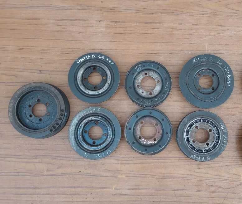 Шків колінвала Opel Omega B/Vectra/Astra G/Combo/BMW