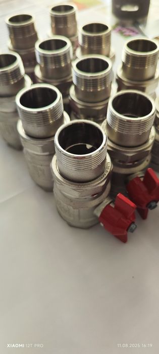 Zawór kulowy ze śrubunkiem DN 32 11/4'