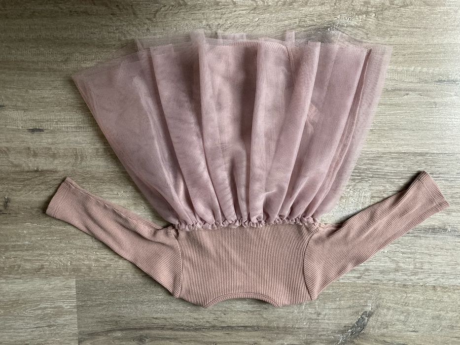 Body z tiulem H&M rozm.68 bawełna organiczna - stan idealny