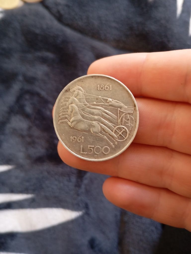 Монети Італії та 10 грн
