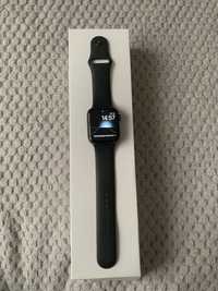 Apple Watch 4. 44ml