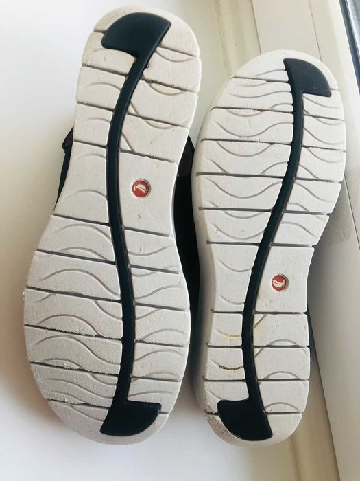Босоніжки (сандалі) жіночі Clarks р. 40