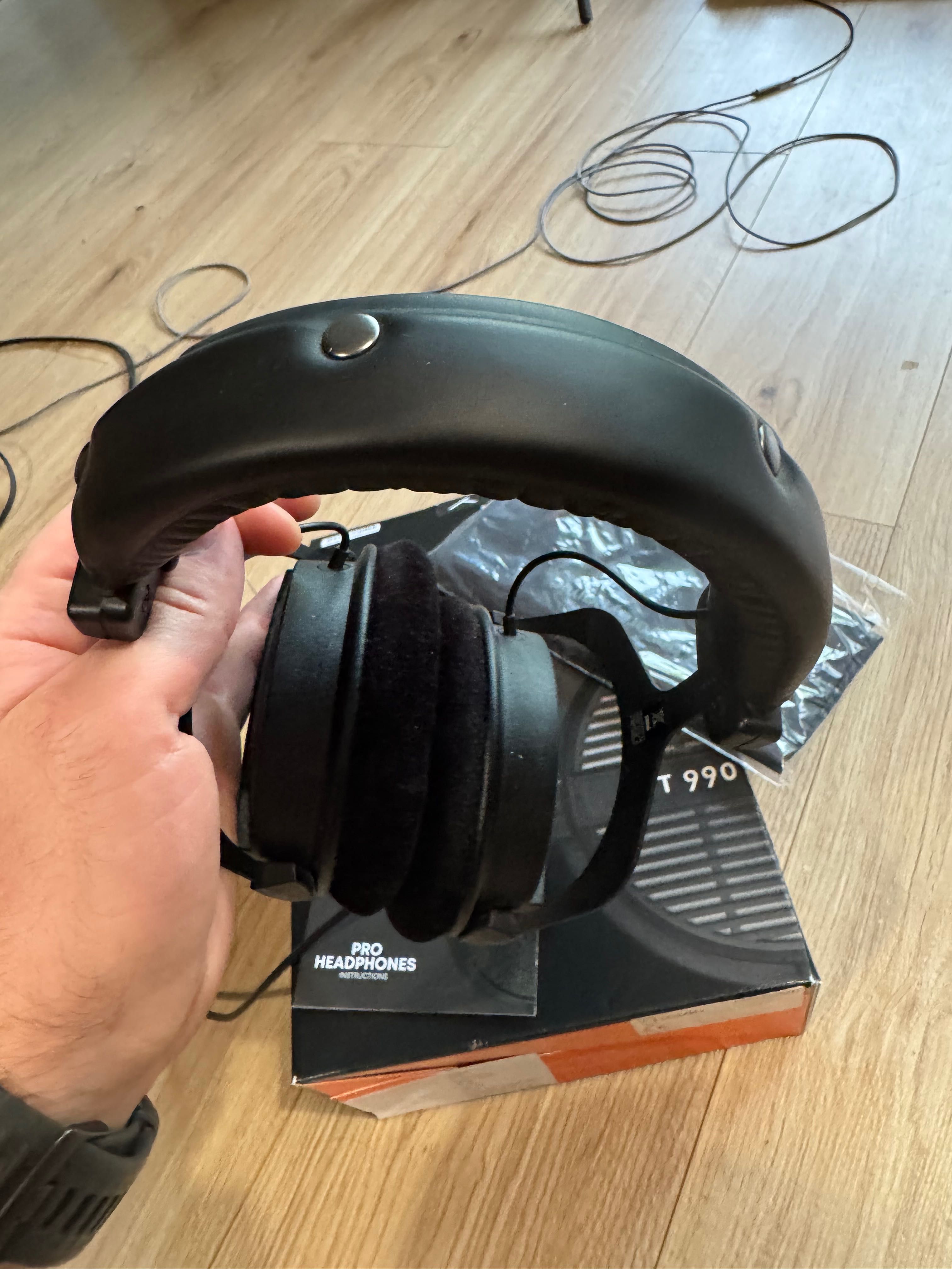 Beyerdynamic DT 990 Pro 250 Ohm Limited Edition