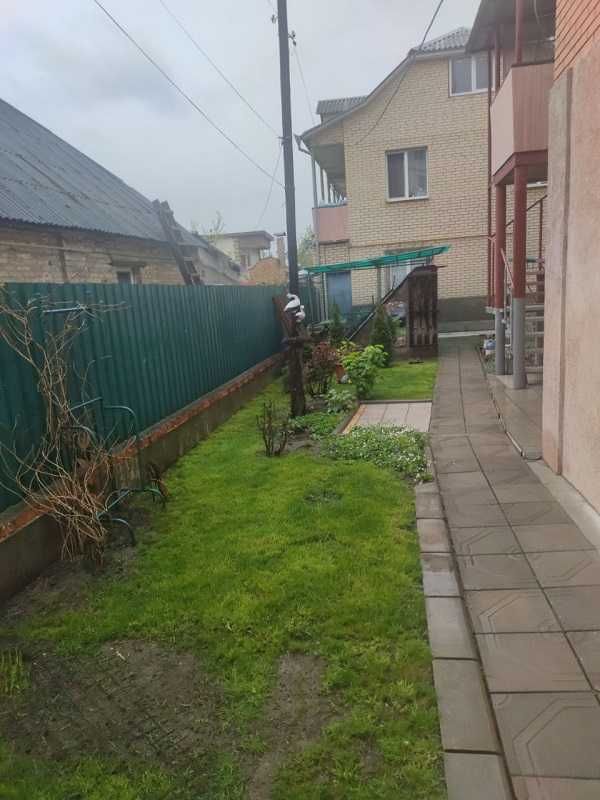 БЕЗ Комісії продаж Будинку в центрі Вишневого.