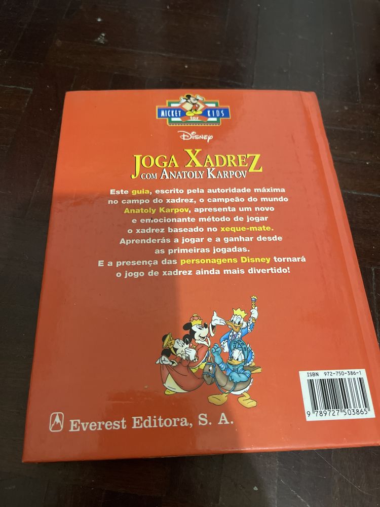 Joga xadrez com Anatoly karpov