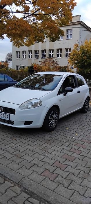 Okazja sprzedam ładnego Fiata grande Punto bardzo dobry stan
