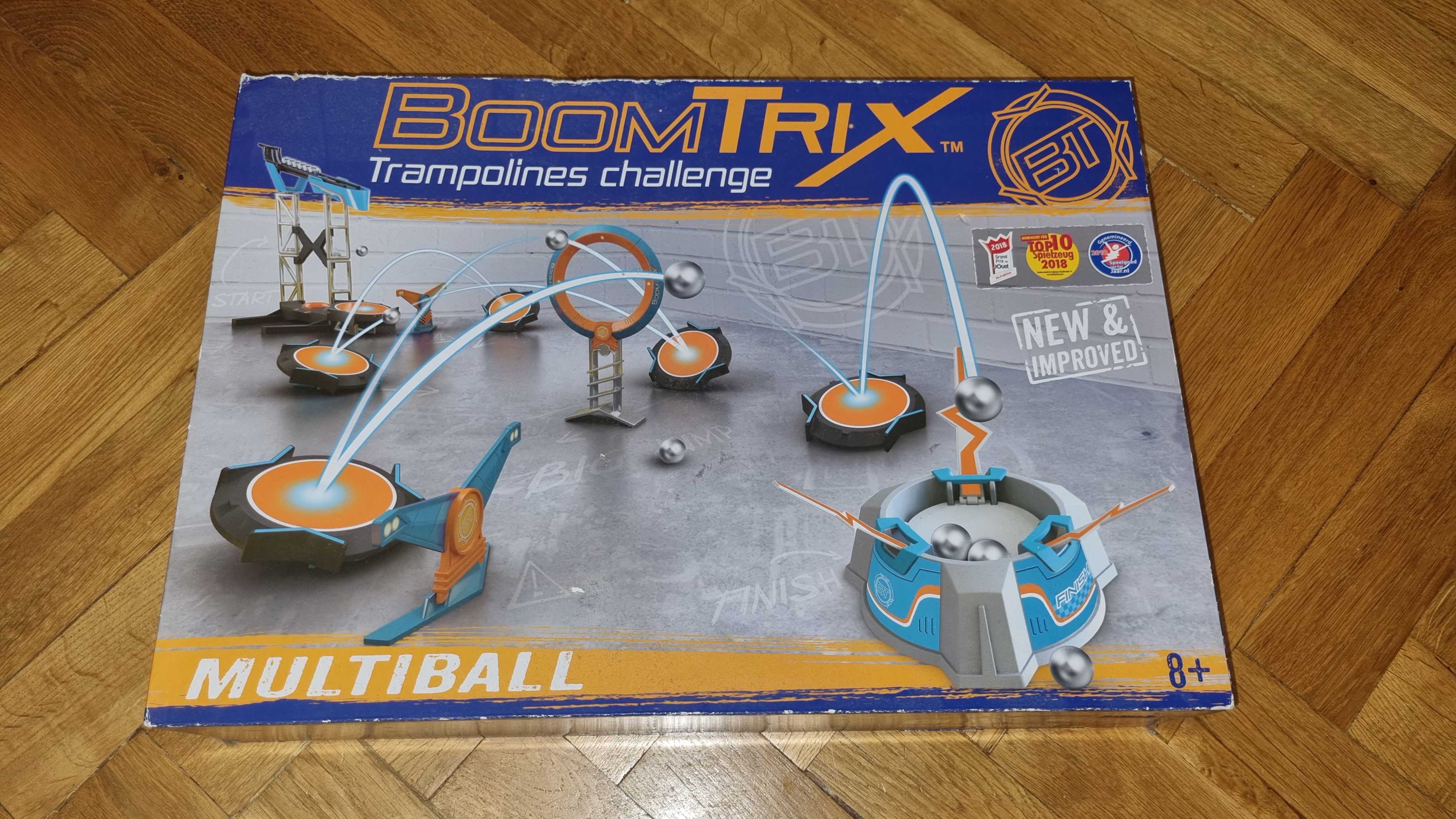 Boomtrix trampolines challenge multiball gra zręcznościowa