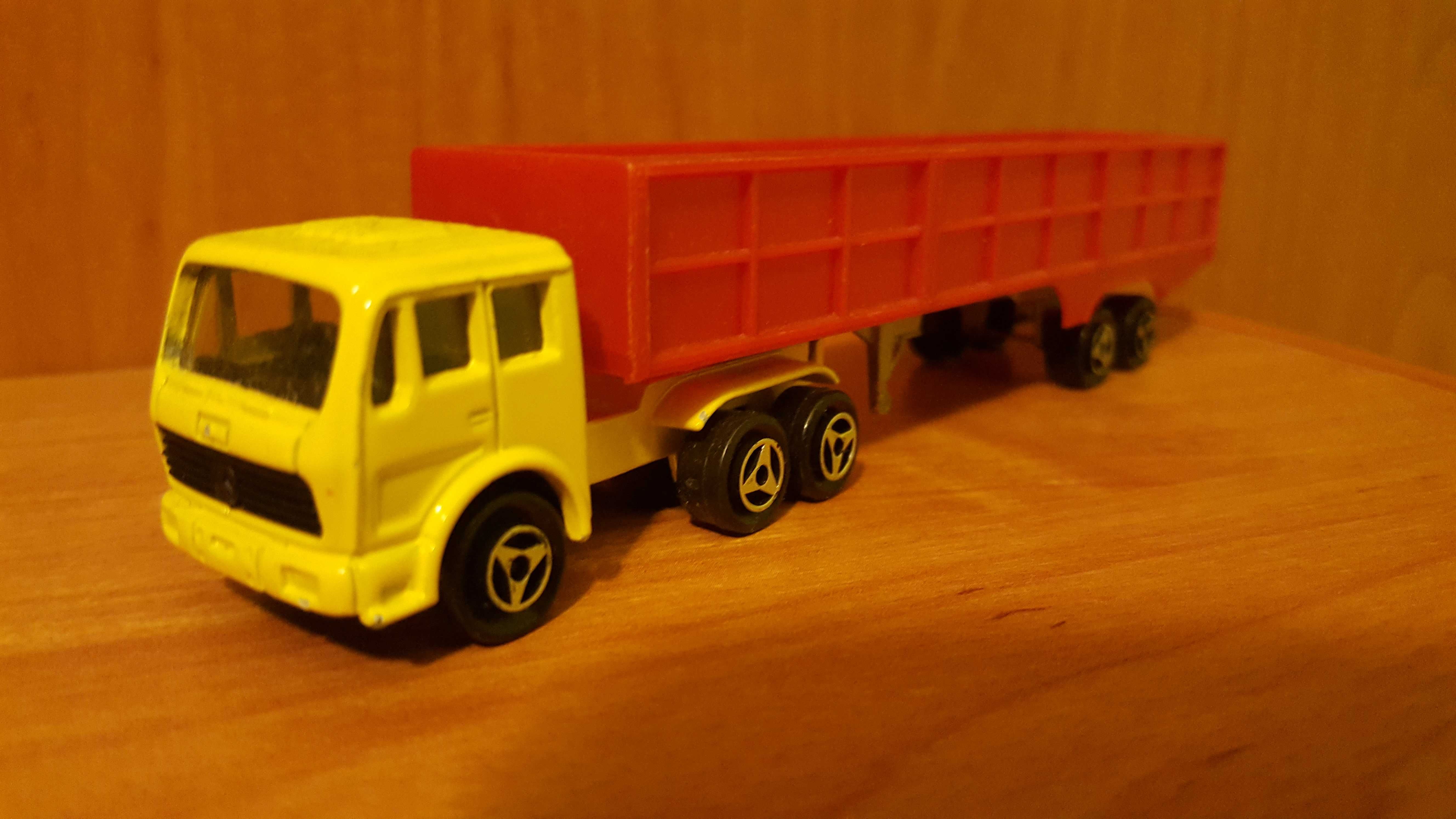 2x stare MAJORETTE, mercedes truck transport convoy