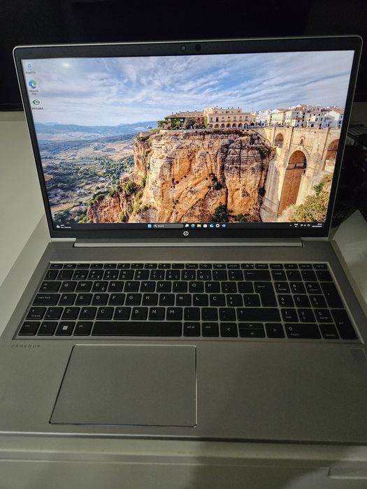 Portátil HP G9 Probook 455 Ryzen 7 5825U NOVA