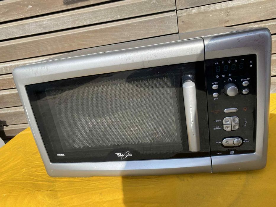 Мікрохвильова піч WHIRPOOL