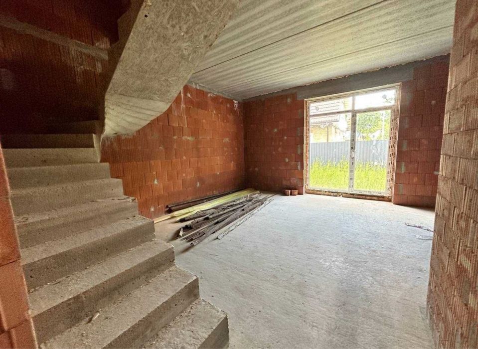 Якісний таунхаус в центрі Ірпеня! Власний дворик