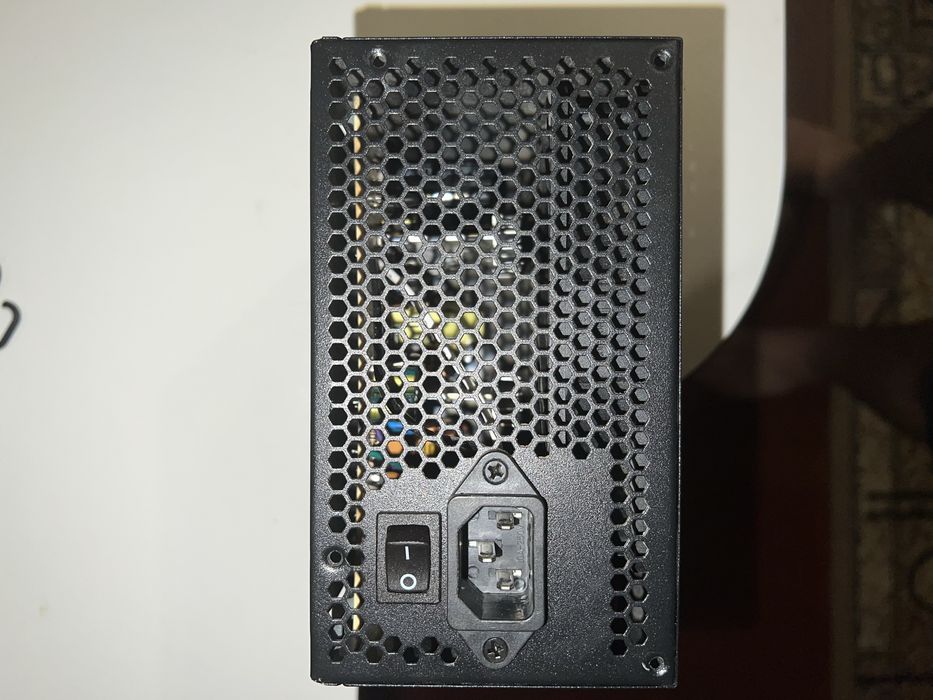 Продаю Блок Питания на 400 W