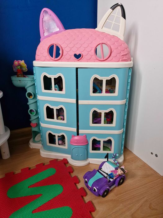 Duzy Koci Domek Gabi