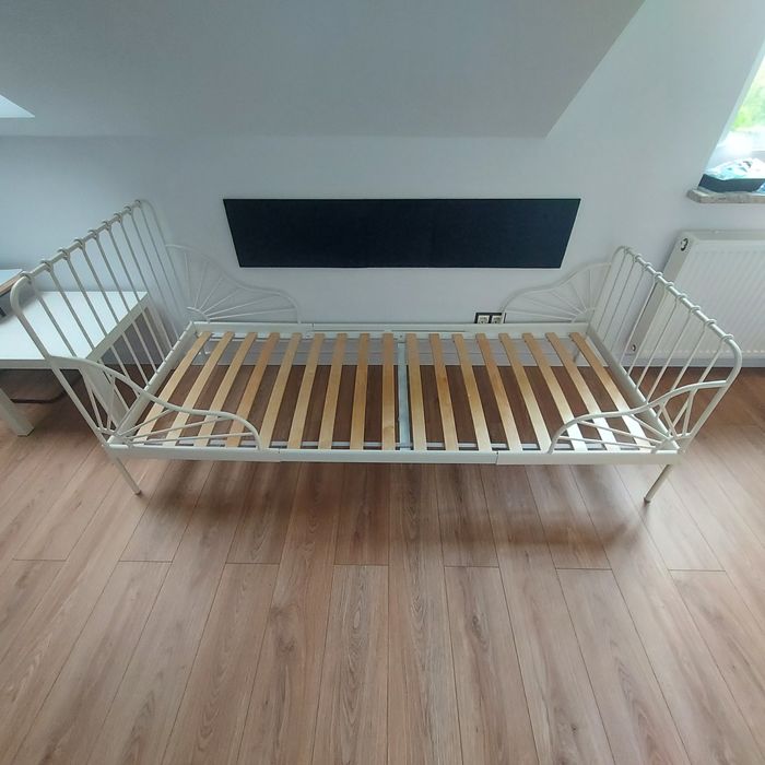 Łóżko Ikea Minnen rosnące z materacem