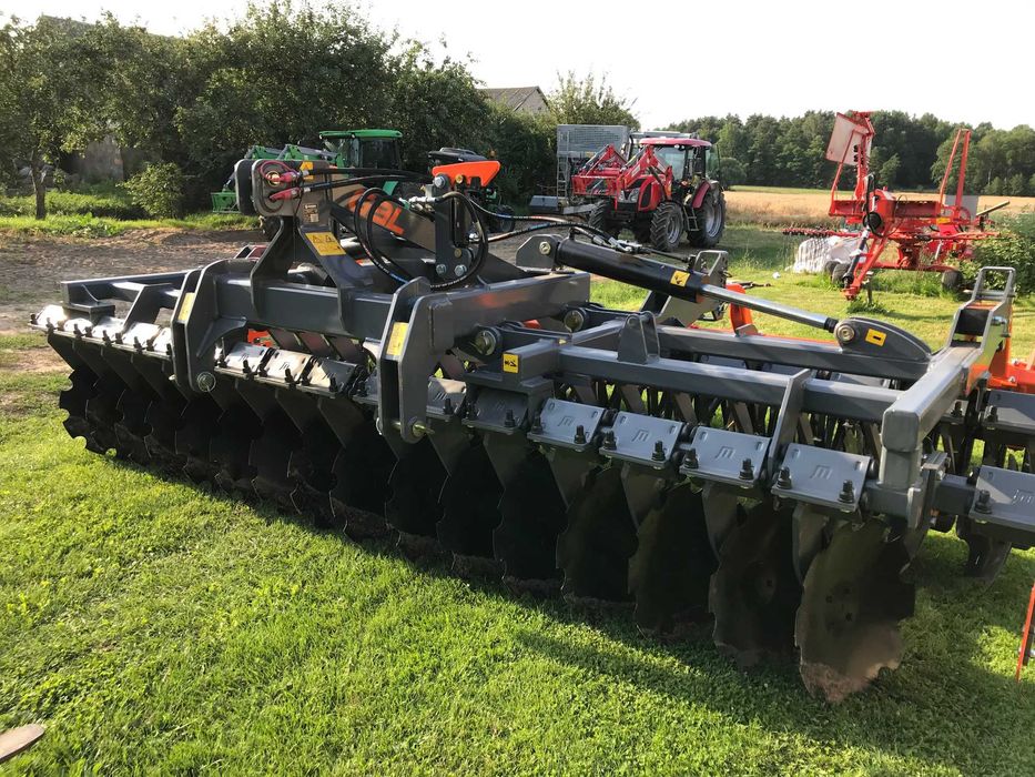 Brona talerzowa MANDAM GAL-C 4,0 H , Wał daszkowy V-ring 600 mm