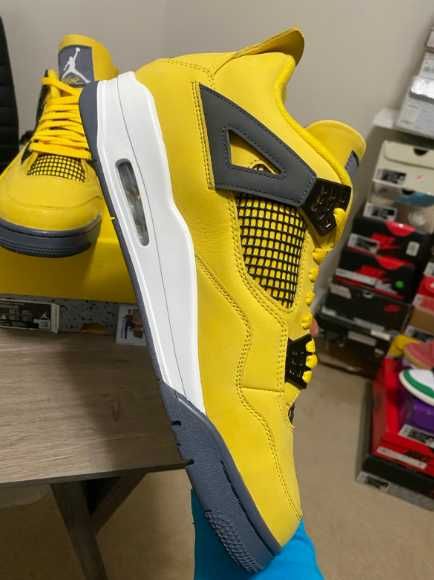 NikeAir Jordan4Retro R.40