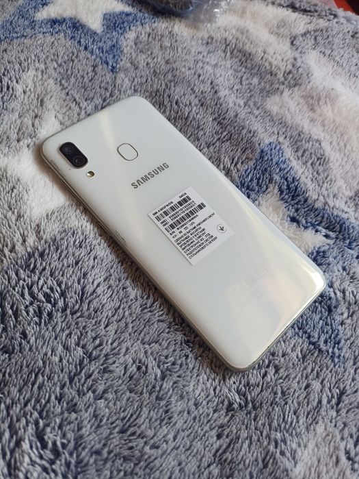 Продам телефон..