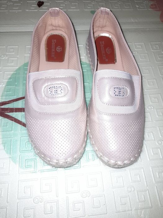 Женские макасины