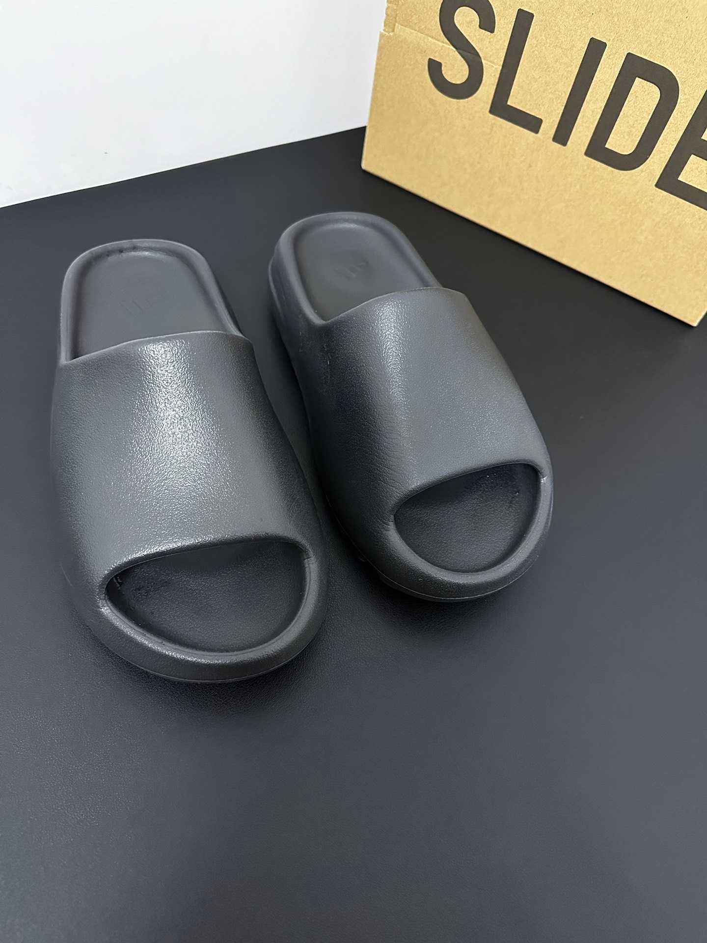 YeezyBoostSlide*Adidas OnyxUnisexTrampki r.41