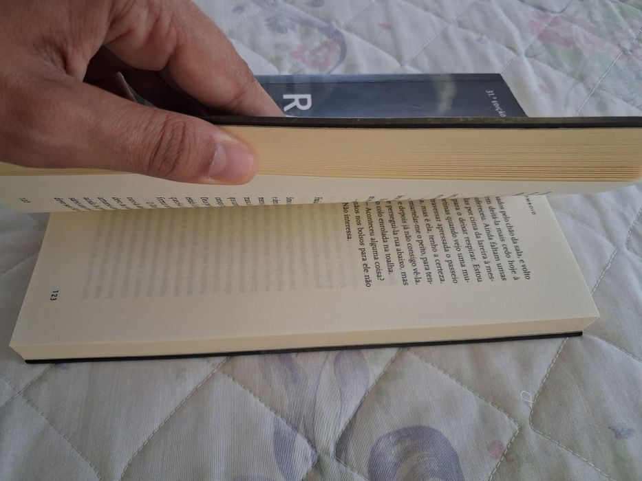 A Rapariga no Comboio de Paula Hawkins