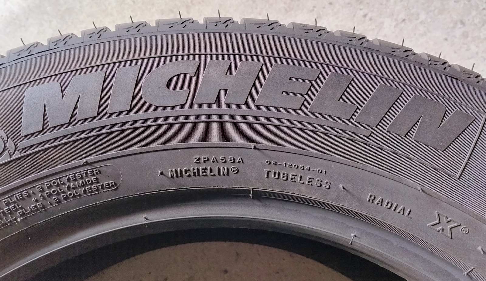 Шини літні R18 235/60 Michelin Latitude Sport 3