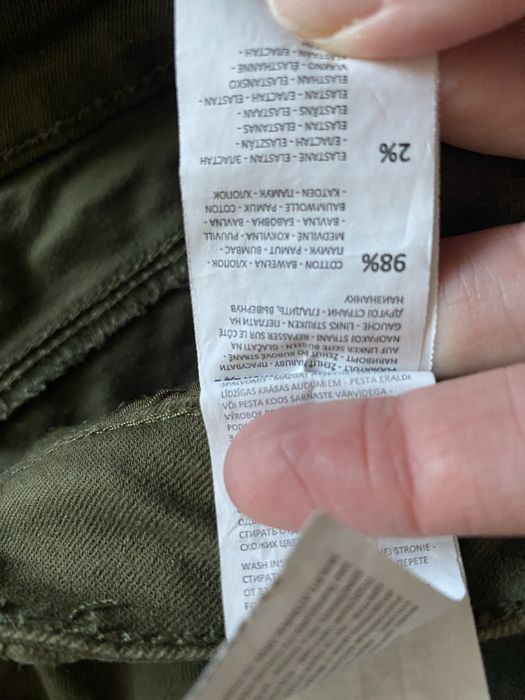 Spodenki butelkowa zieleń