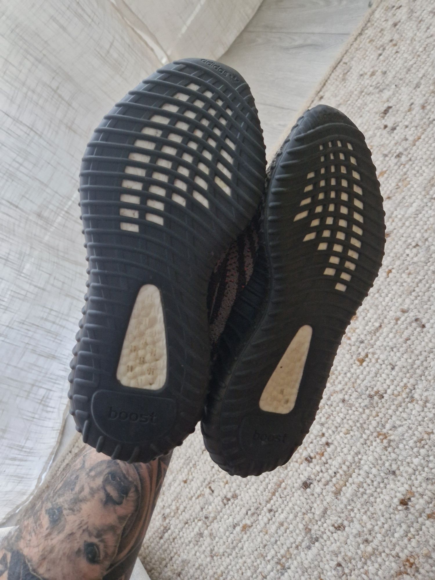 Adidas Originals Kanye West YEEZY Boost 350