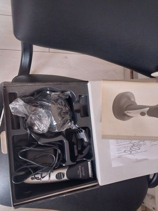 Продам професійну машинку для стрижки moser