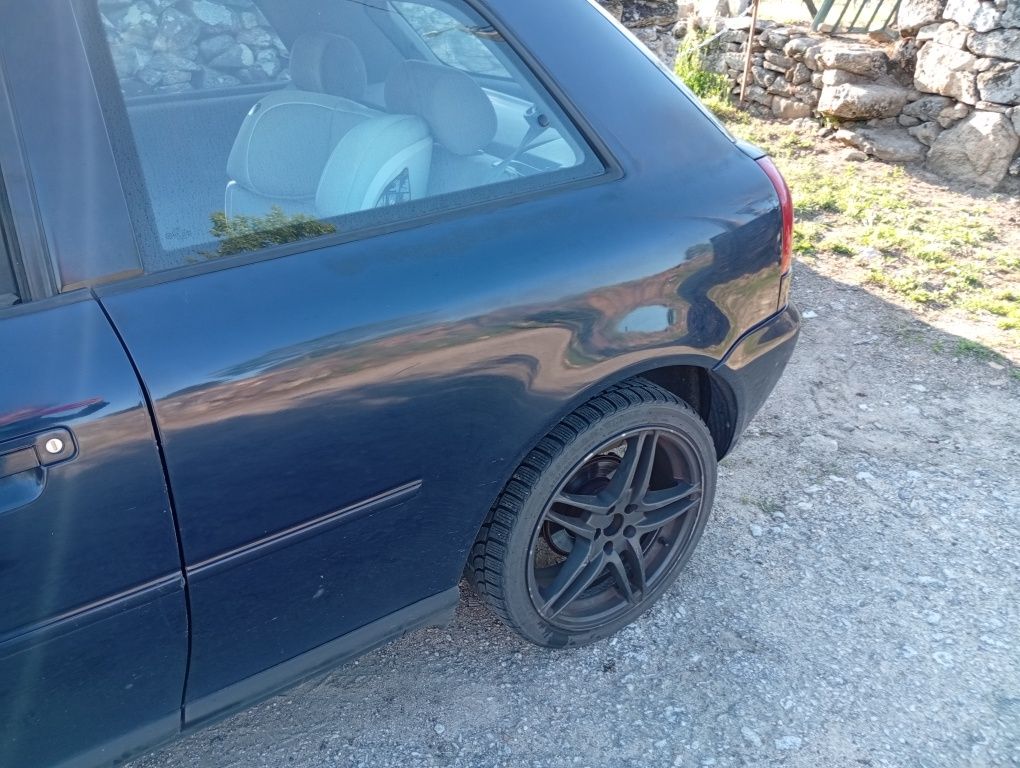 Audi A3 como novo mecanicamente