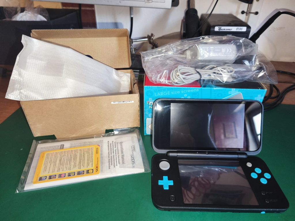 Nintendo Switch V1 + New 2DS XL - Bom estado.