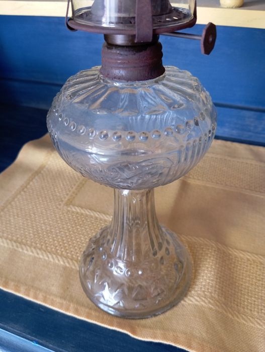 Candeeiros a petróleo muito antigos