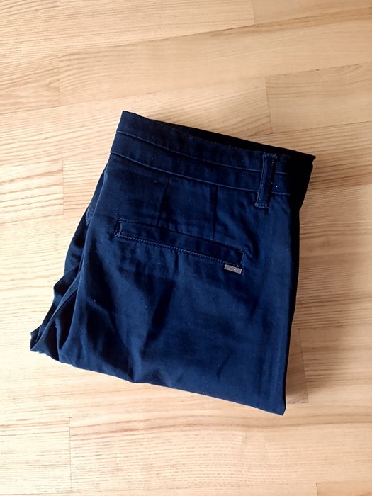 Spodnie damskie eleganckie materiałowe granatowe Mango M bawełniane