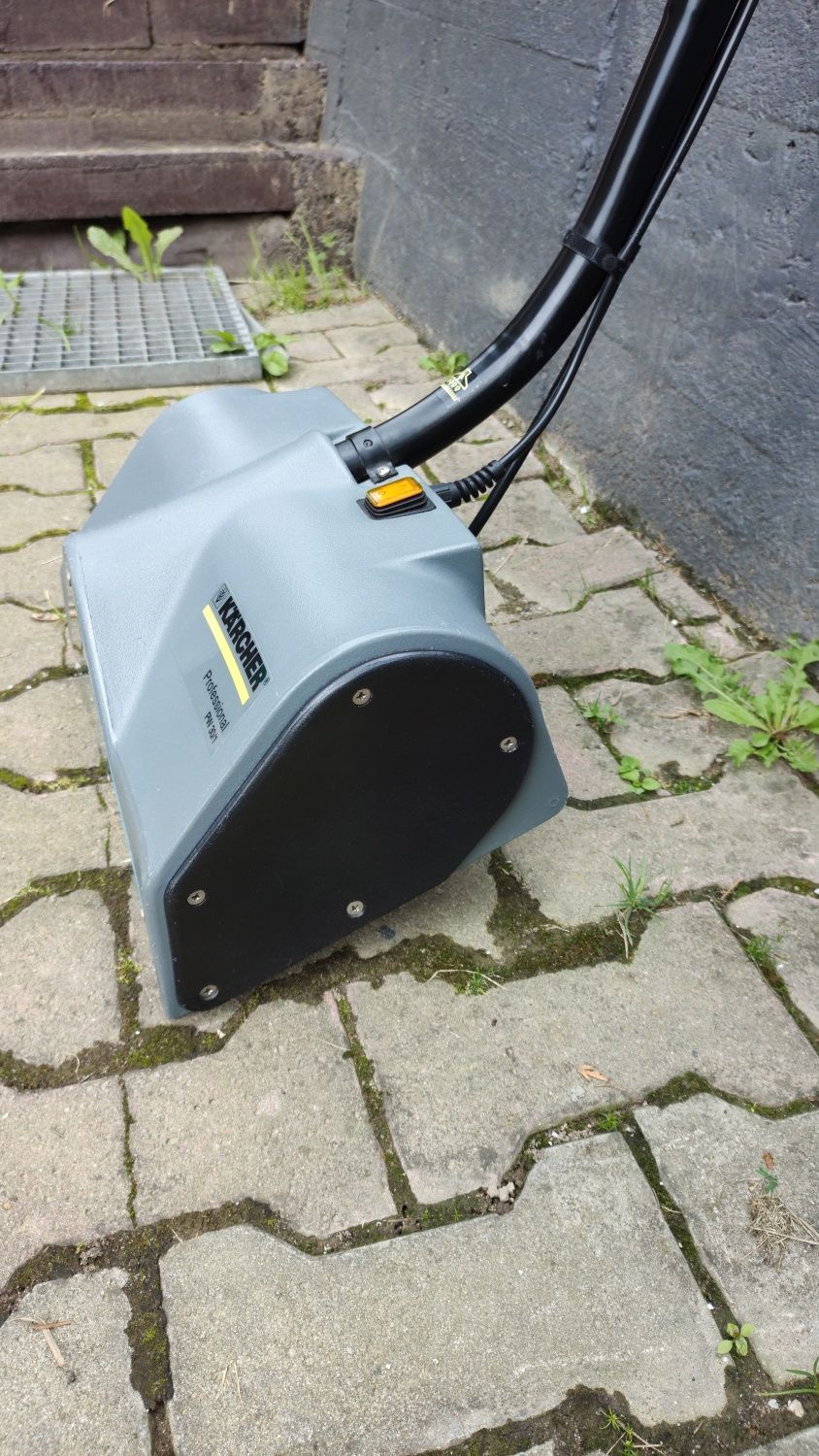 Elektroszczotka Karcher PW 30/1