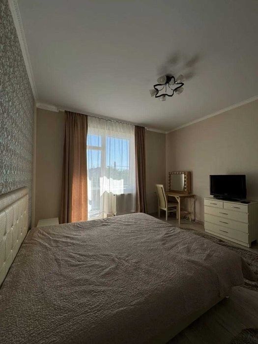 2к з великою кухнею