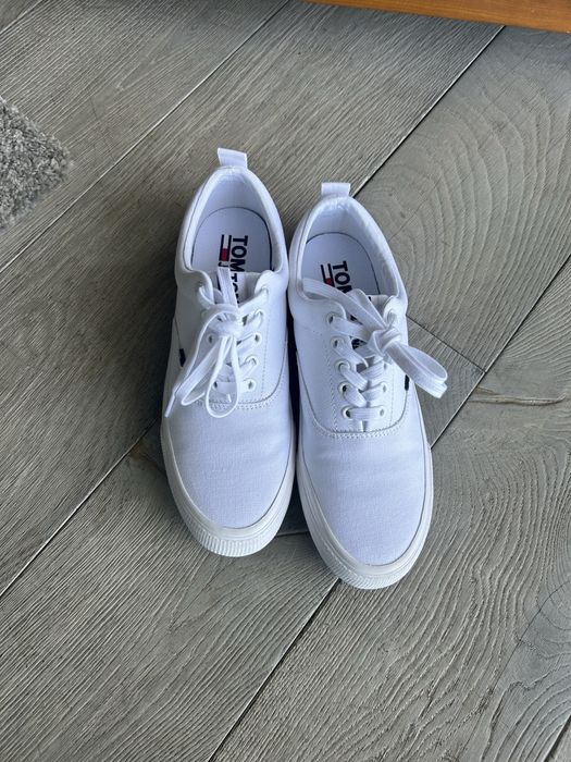 Tommy Hilfilger roz 40