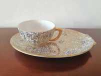 Chavena com prato ornamentador por flores e dourado Pereiras Valado