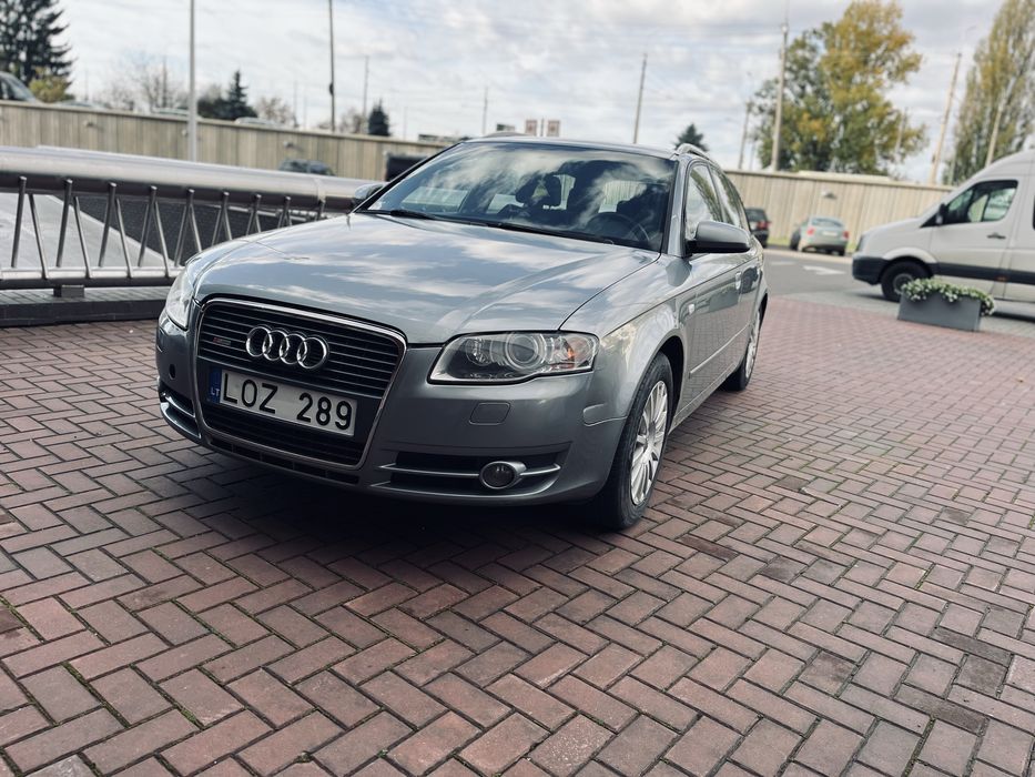 Свіжопригнана Audi A4B7 S-line 2004 рік