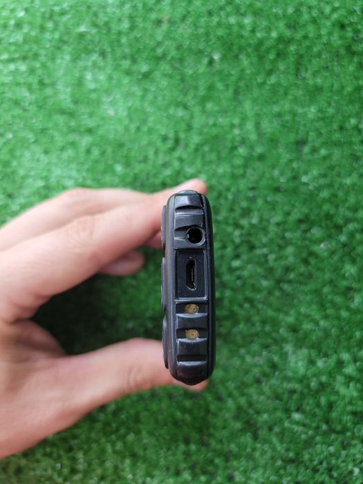 Мобільний телефон, кнопочний телефон,  без АКУМУЛЯТОРА