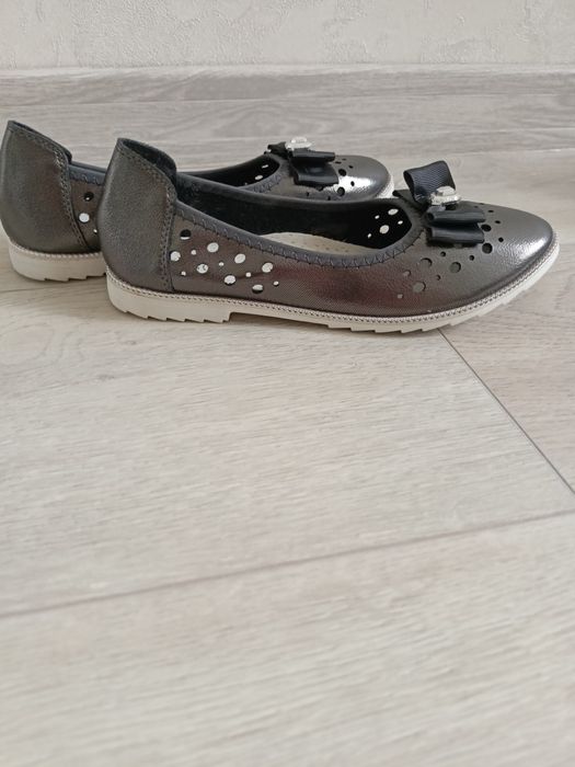Продам Туфлі дитячі