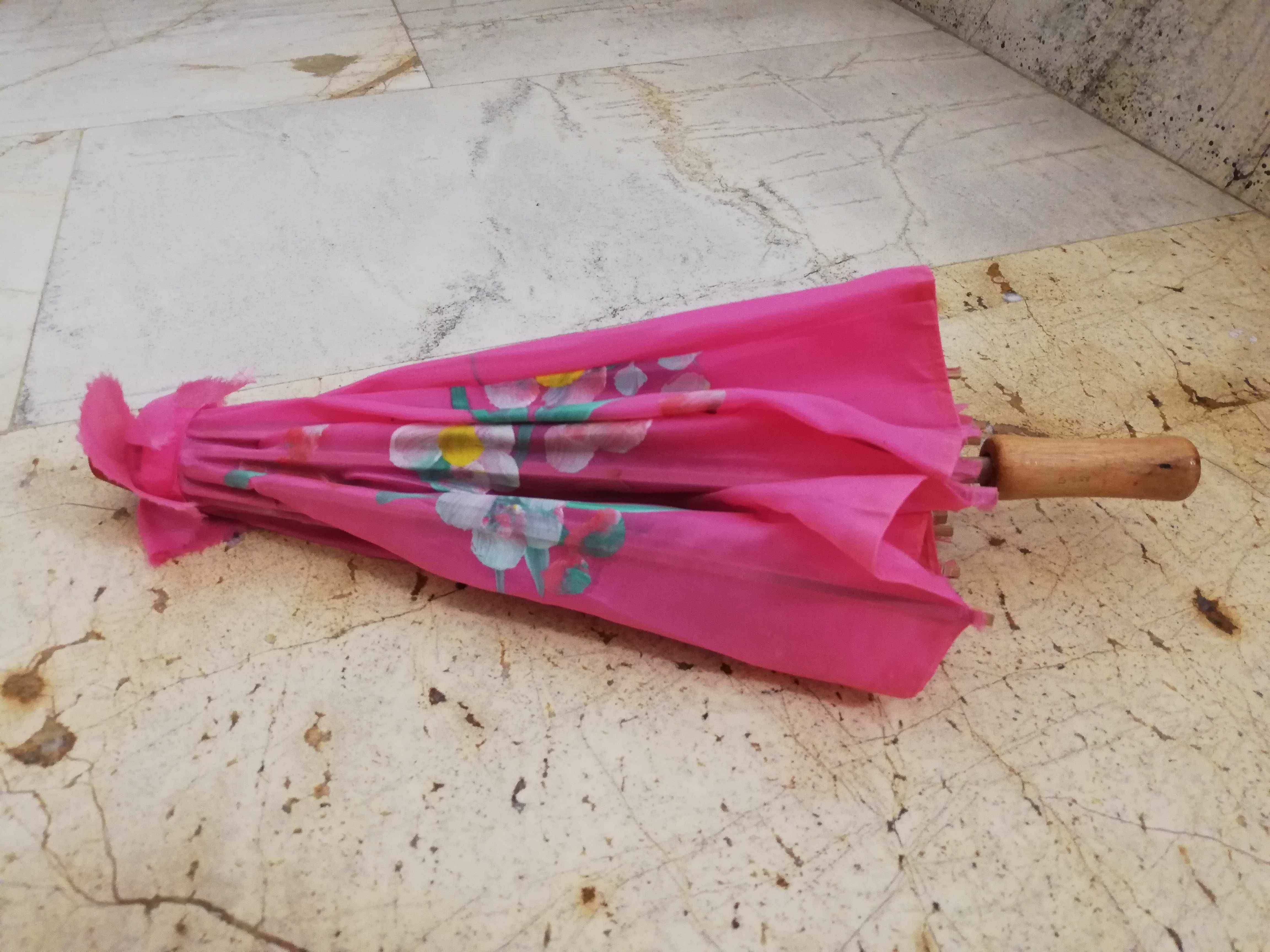 Chińska parasolka , mała,  dekoracja, zabawka dla dziecka.