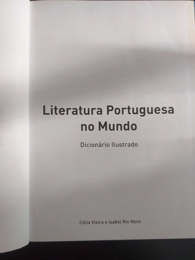 Literatura portuguesa no mundo - 8 livros por 5€