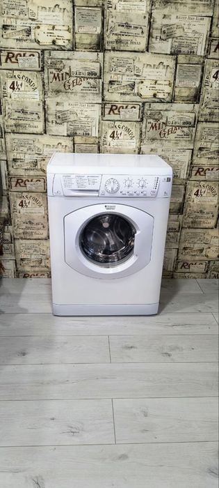 Стиральная машинка Ariston на 5 кг