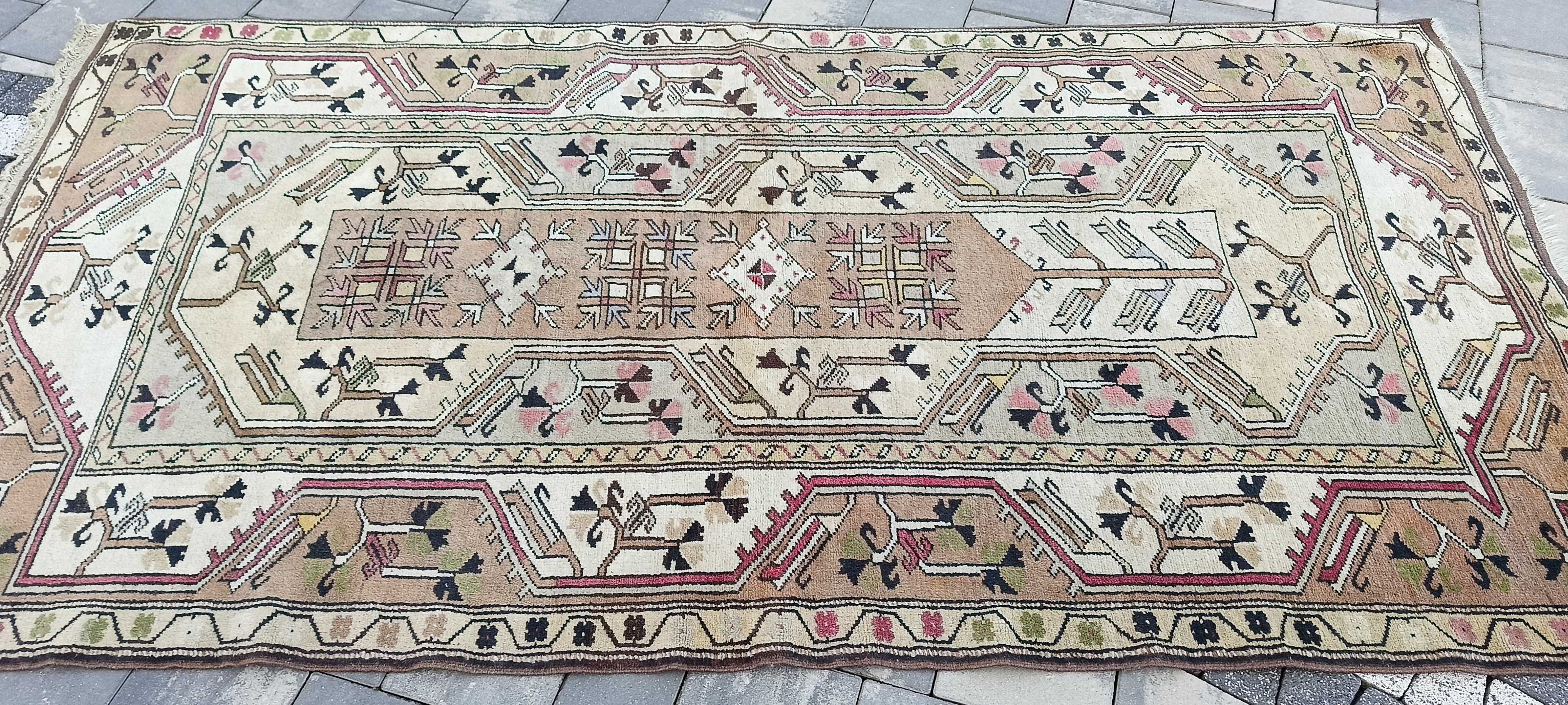 Oushak turecki dywan wełniany tkany ręcznie 248 x 128 cm wełna