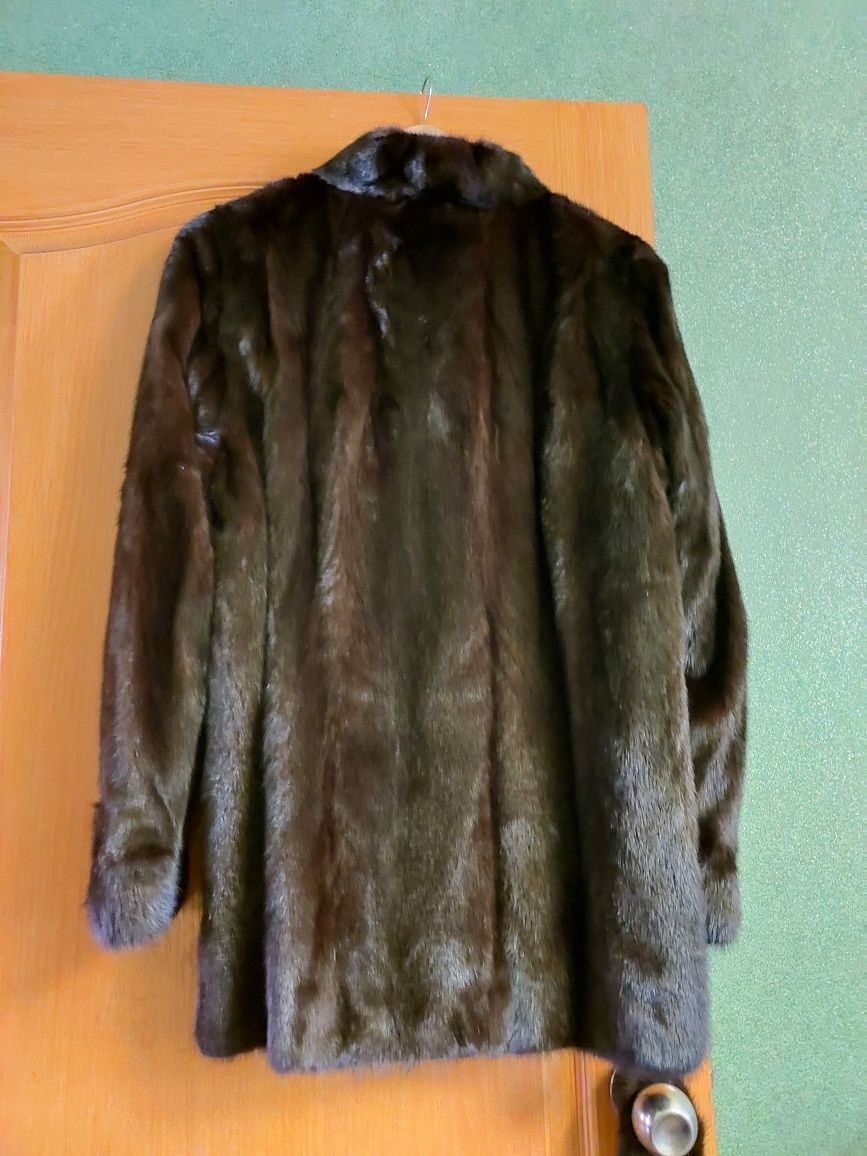 Шубка  норка б/у, 10000гр.