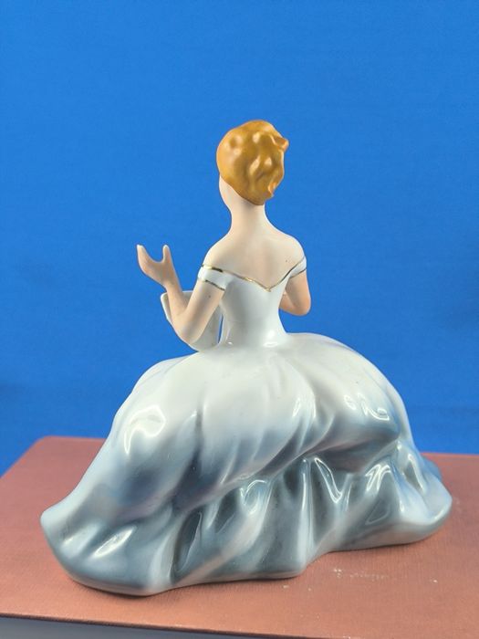Dama baletnica Arpo Rumunia #porcelana #dekoracja #ozdoba