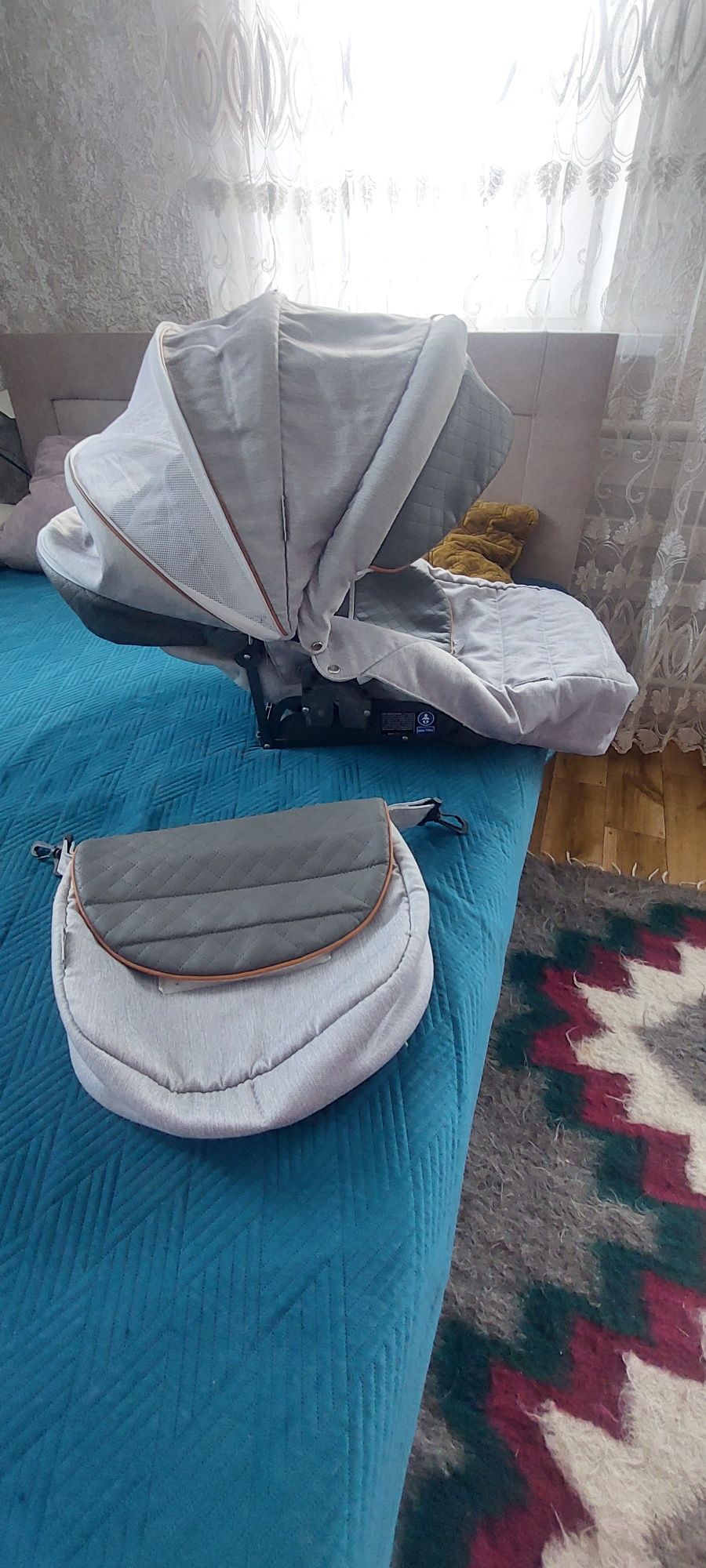 Каляска в хорошем состояние ! 2.500грн..требует стирки
