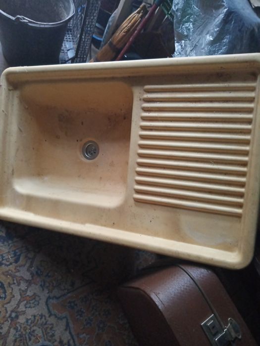 Раковина пластик