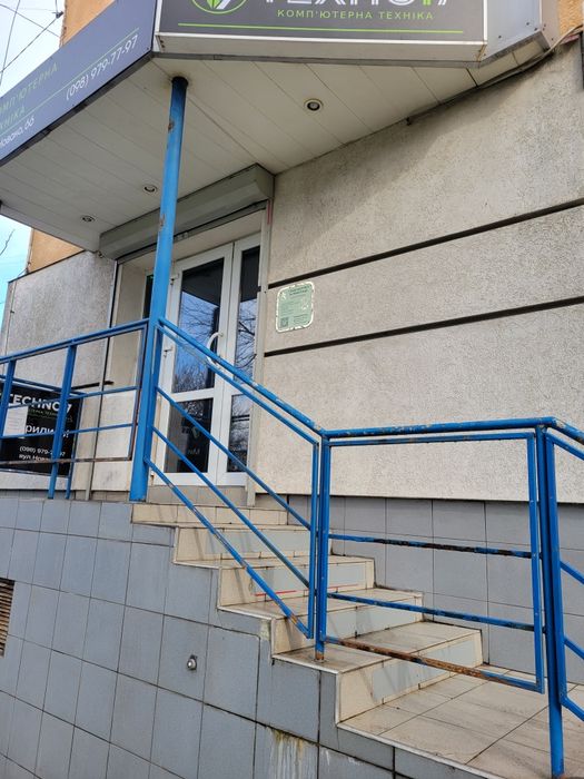 Здам в погодинну, подобову оренду приміщення-студію