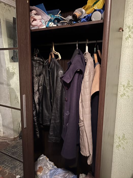 Шкаф купе с зеркалом