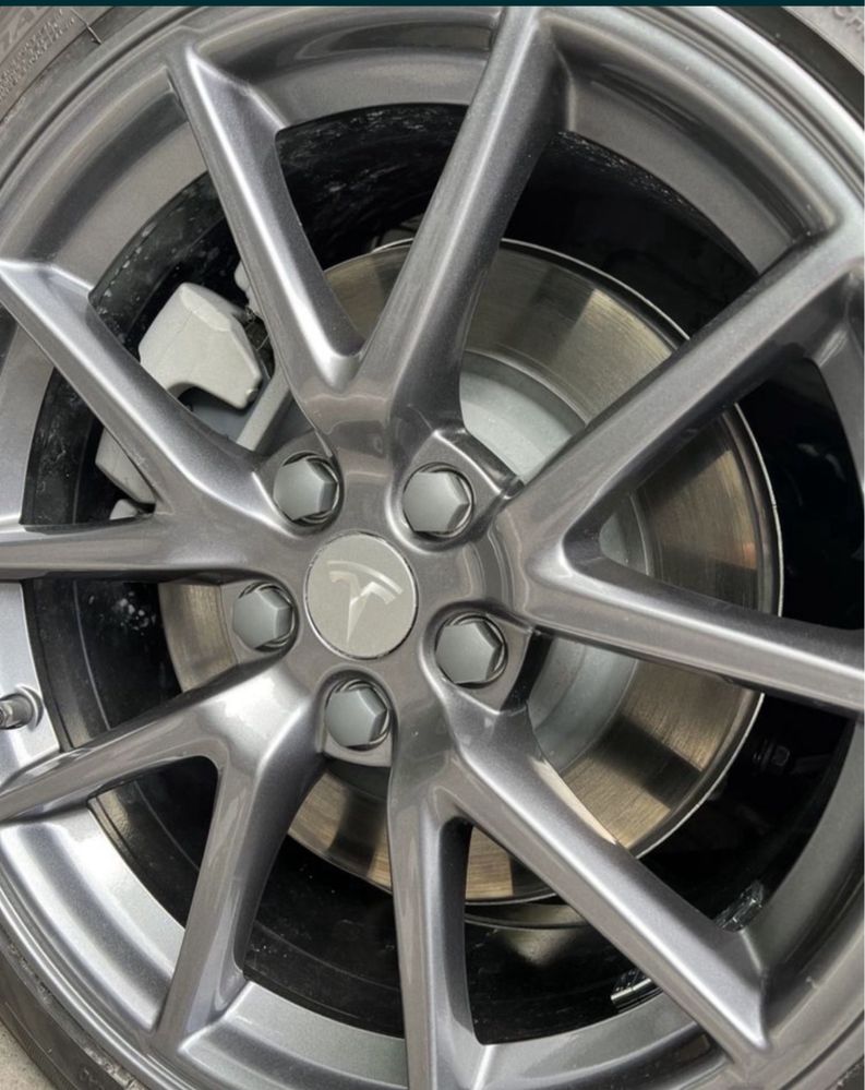Комплект ковпачків для коліс (дисків) Tesla Model 3/Y